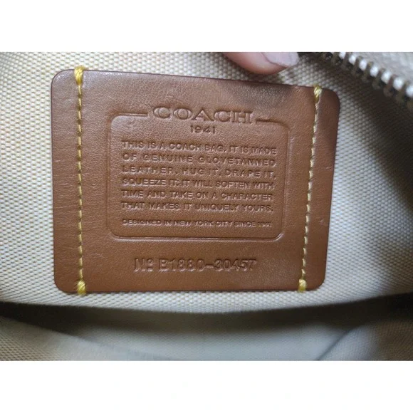 Coach 1941 Rogue Rivets - Fair Condition no straps - Picture 4 of 12